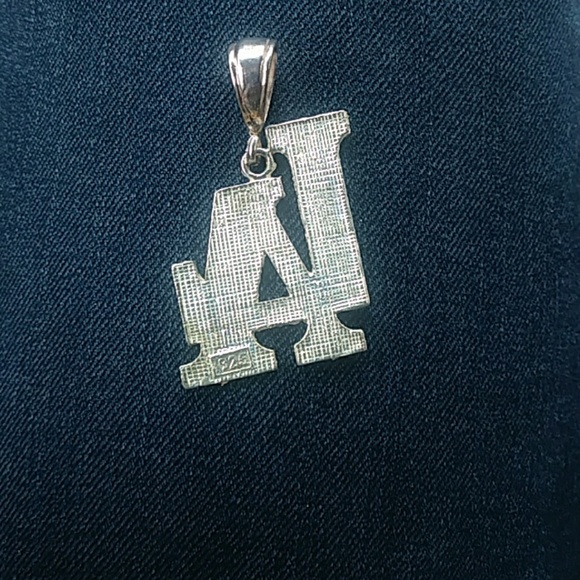 Real Silver L.A necklace pendant! - Picture 2 of 4